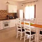 Large On Golf Course Апартаменты