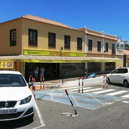 Large On Golf Course Apartamento *